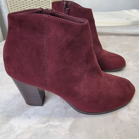 Old Navy Women's Size 8 Oxblood/Burgundy Block Heeled Ankle Boot - Picture 8 of 16